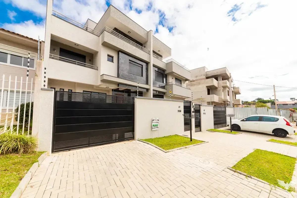 Two-story house with 230 m² and 3 bedrooms, 1 suite — photo 17