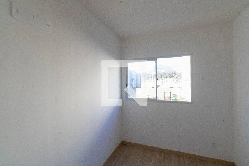 2-bedroom apartment with a closed-off kitchen — photo 11