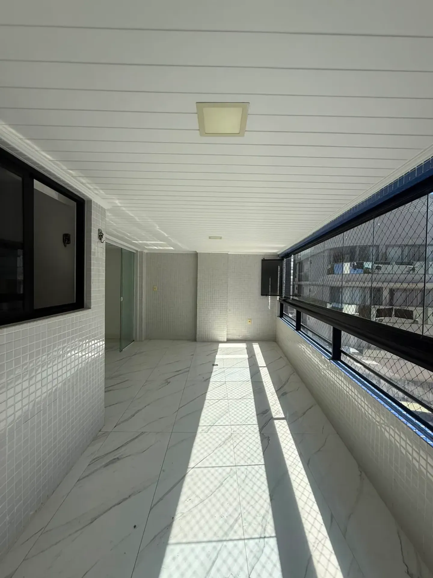Apartamento, 210 m², com closet — photo 7