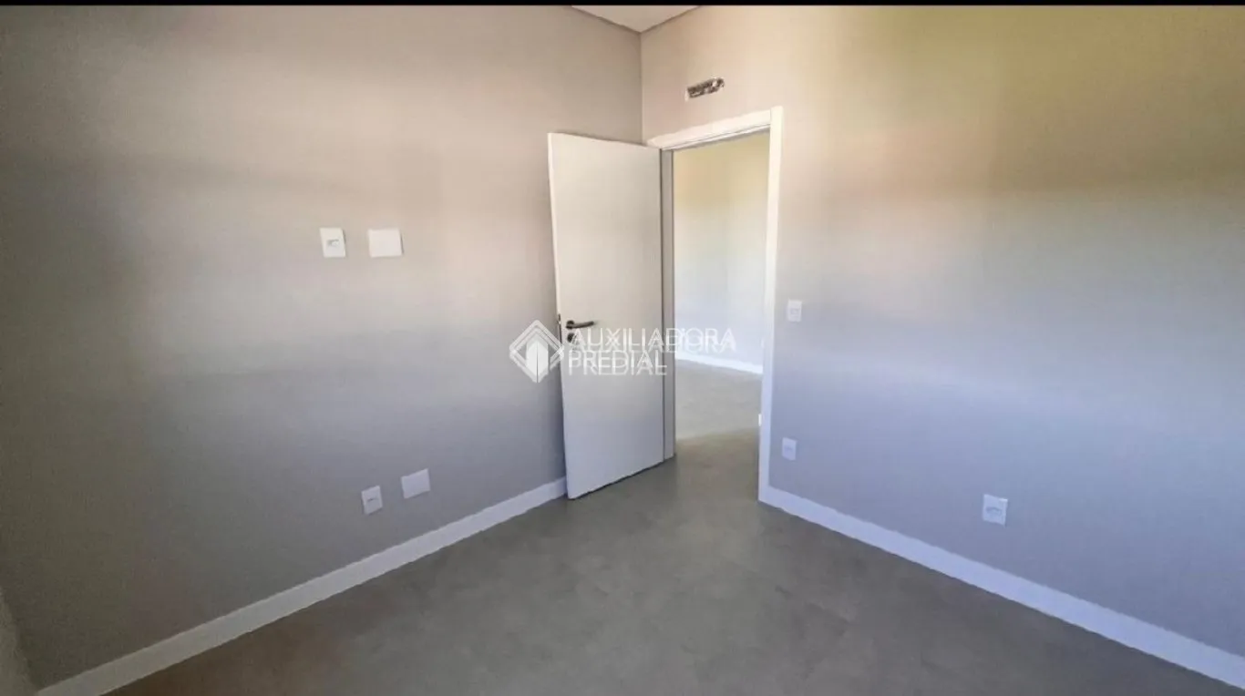 Unfurnished 2-bedroom apartment with 2 bathrooms — photo 7