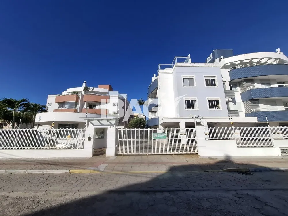 Apartamento mobiliado com 3 dormitórios e sacada envidraçada — photo 31