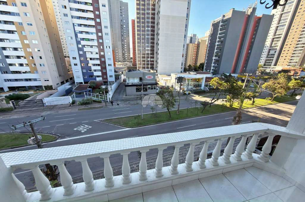 Apartamento com 3 quartos e cozinha separada — photo 5
