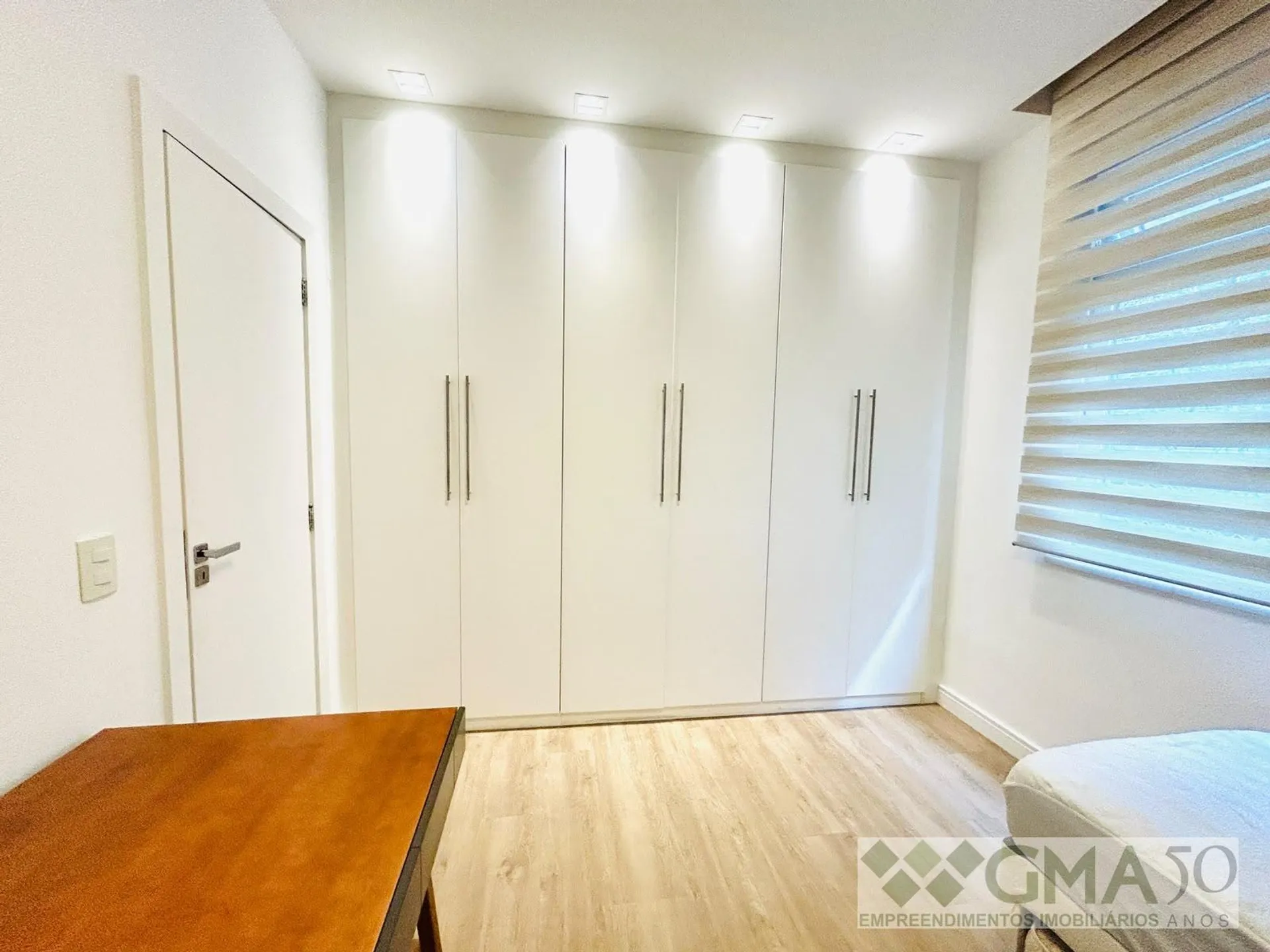 Furnished 110 m² apartment with 3 bedrooms and 1 parking spot — photo 4