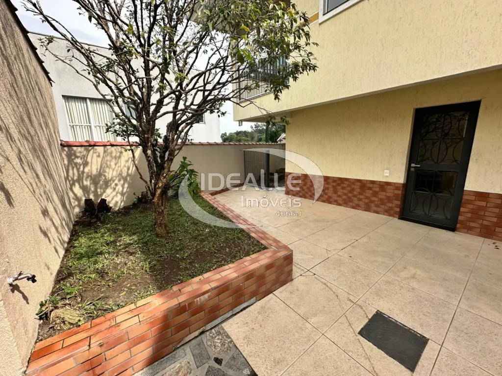 184 m² house with a built-in balcony grill — photo 10