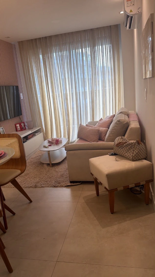 2-bedroom apartment with balcony and fitted kitchen — photo 3