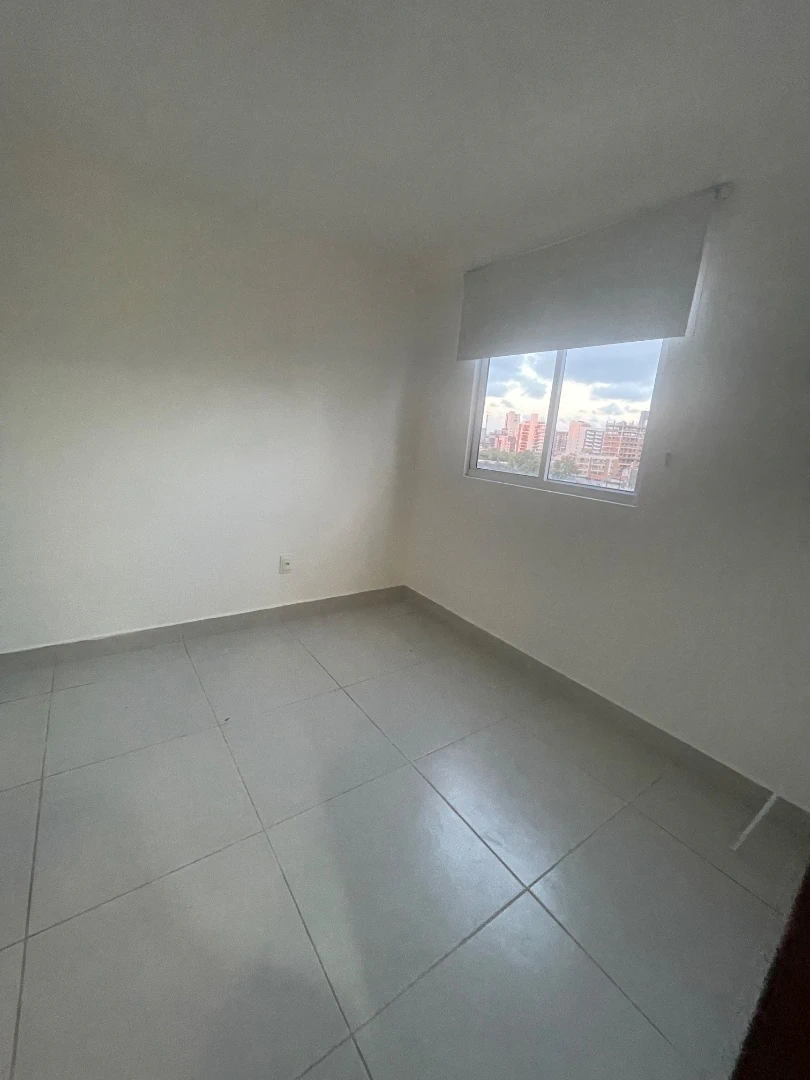 4-bedroom apartment in a building with a sauna — photo 2