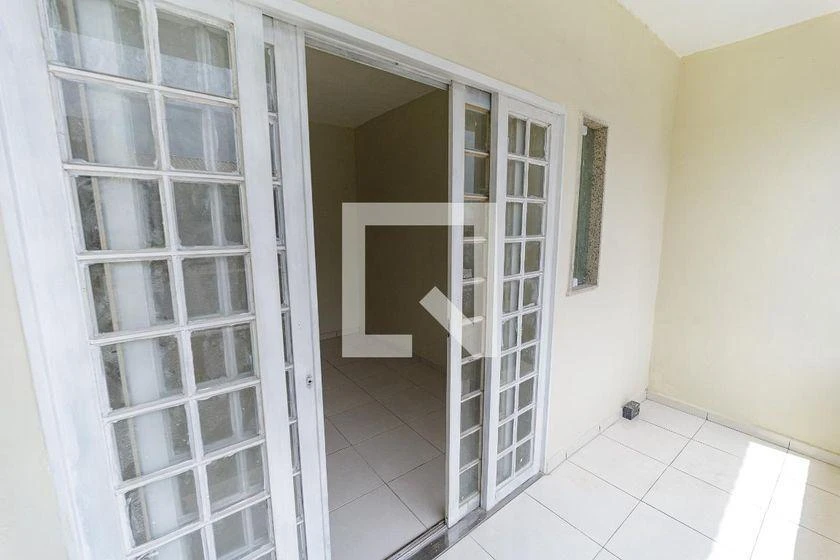 3-bedroom house with a walk-in closet in Rio de Janeiro — photo 24