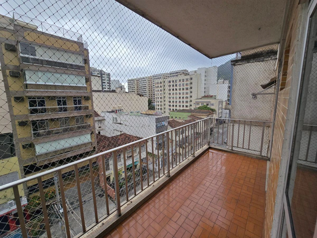 2-bedroom apartment with a washing machine in Rio de Janeiro — photo 11