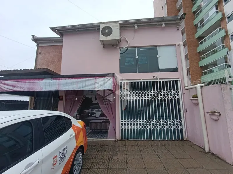 80 m² studio with balcony and air conditioning — photo 14