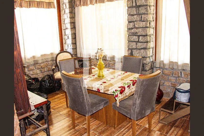 Furnished house with a gas stove and 4 bedrooms — photo 24