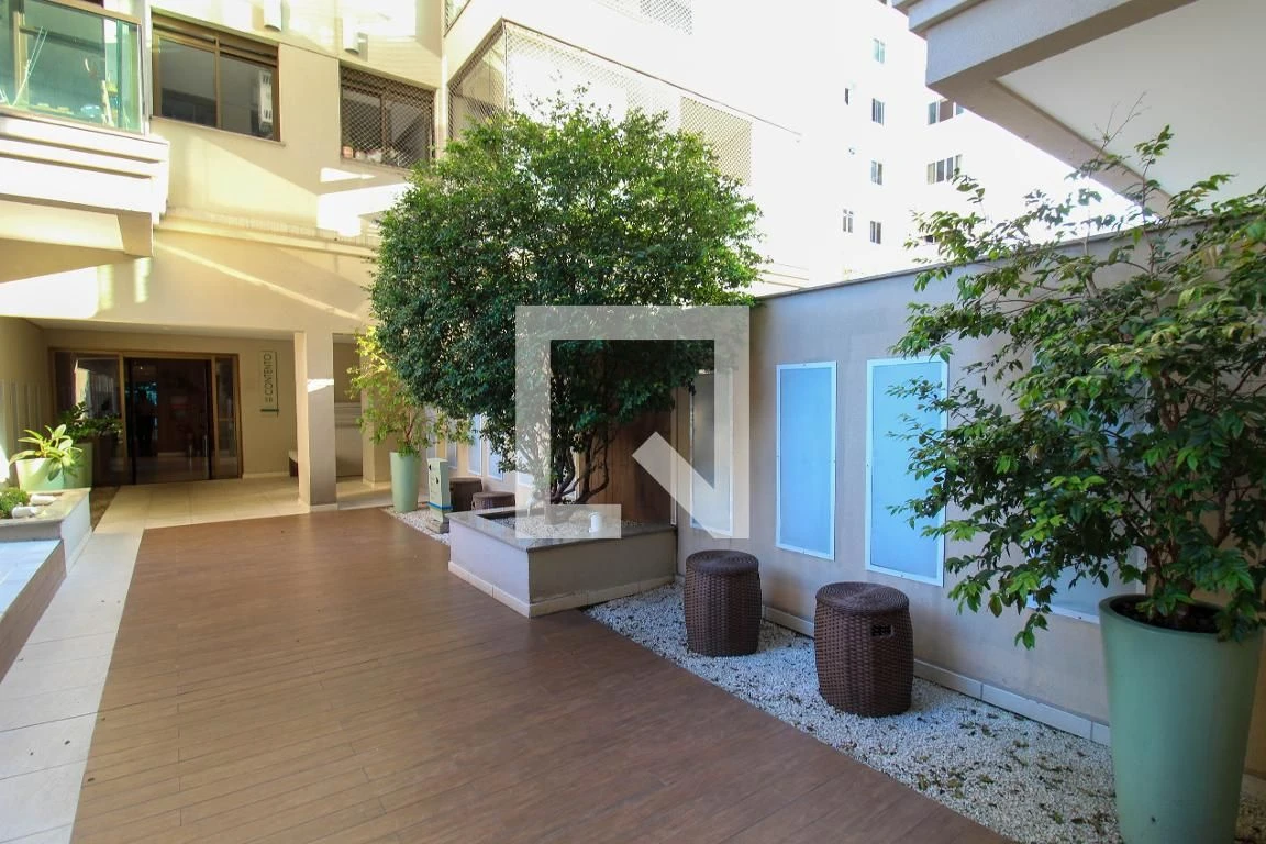 3-bedroom apartment with 3 bathrooms — photo 52
