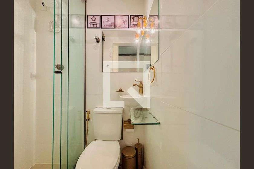Apartamento de 1 dormitorio de 30 m² con balcón acristalado — photo 11