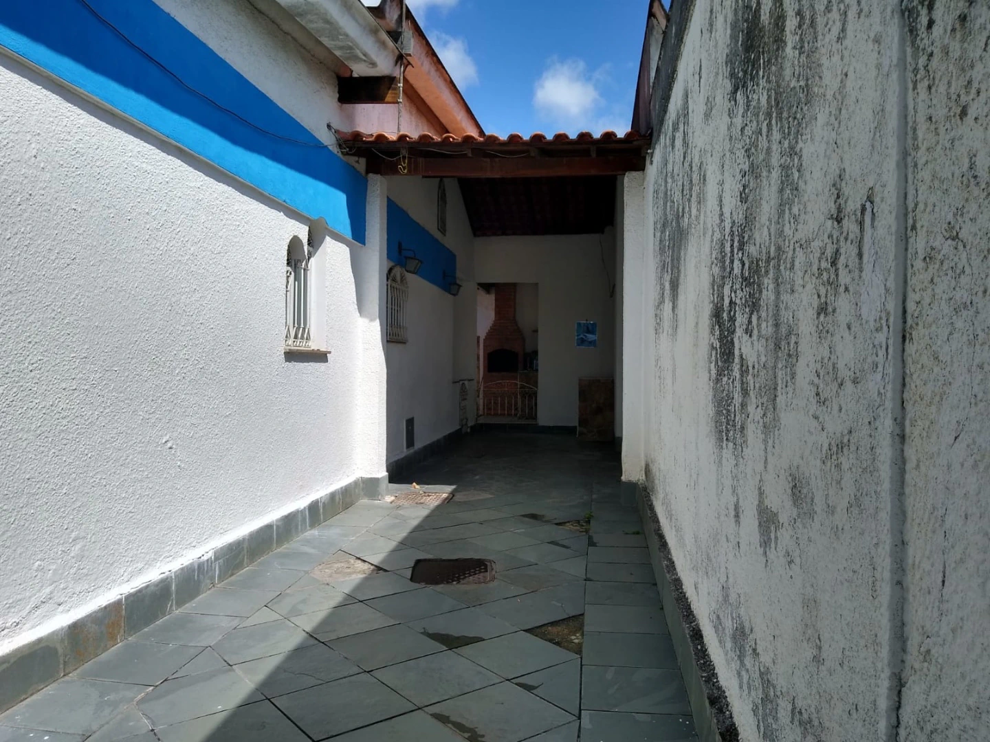 Casa de 2 quartos com varanda gourmet