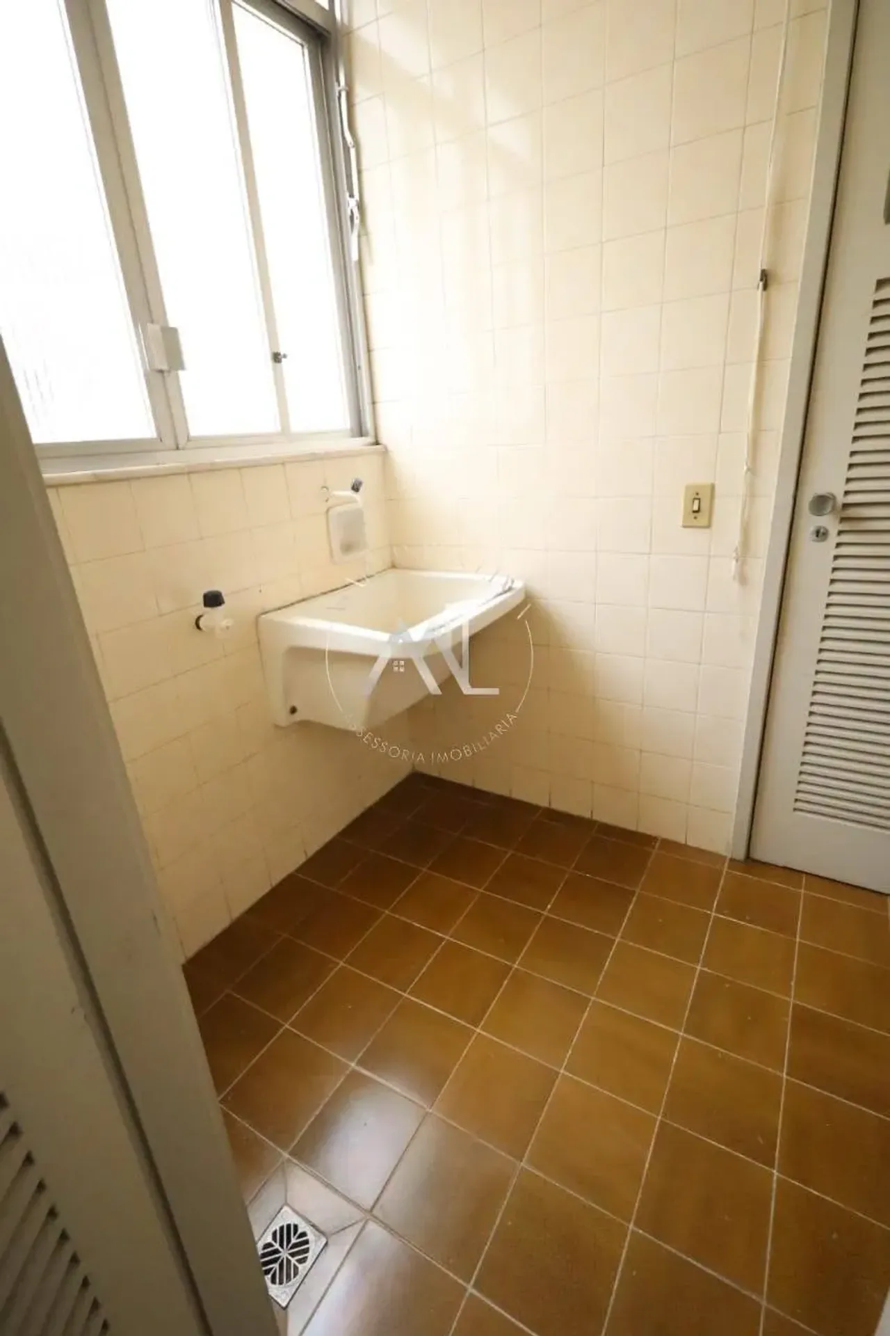 Apartment, 60 m², with wood or laminate floors — photo 7