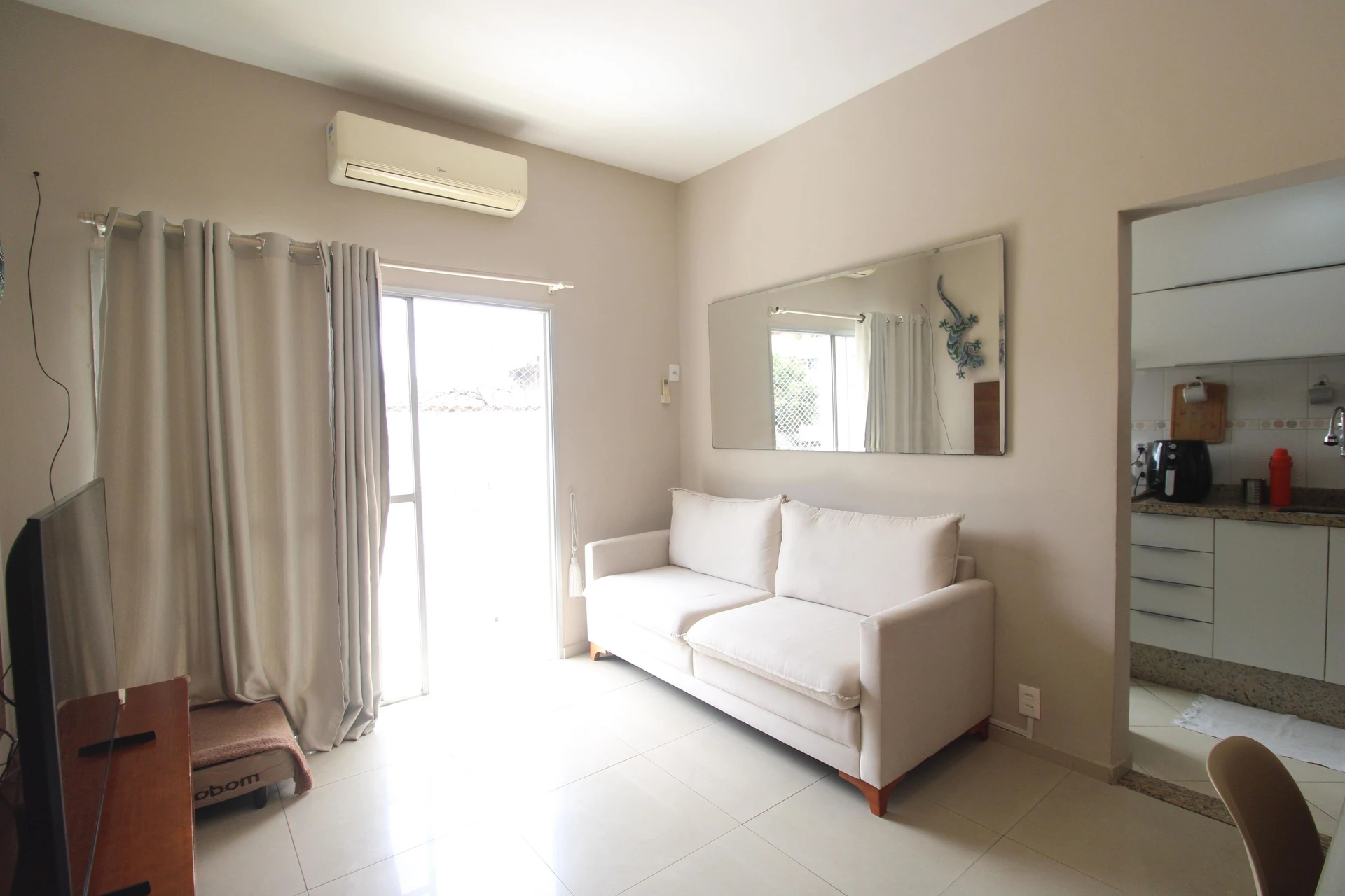 60 m² apartment with a washing machine and a mountain view — photo 4