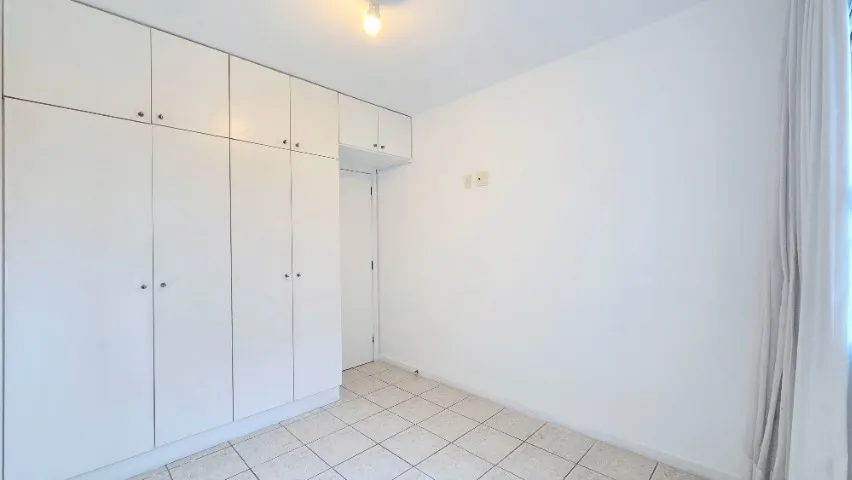 3-bedroom apartment with a mountain view in Rio de Janeiro — photo 13