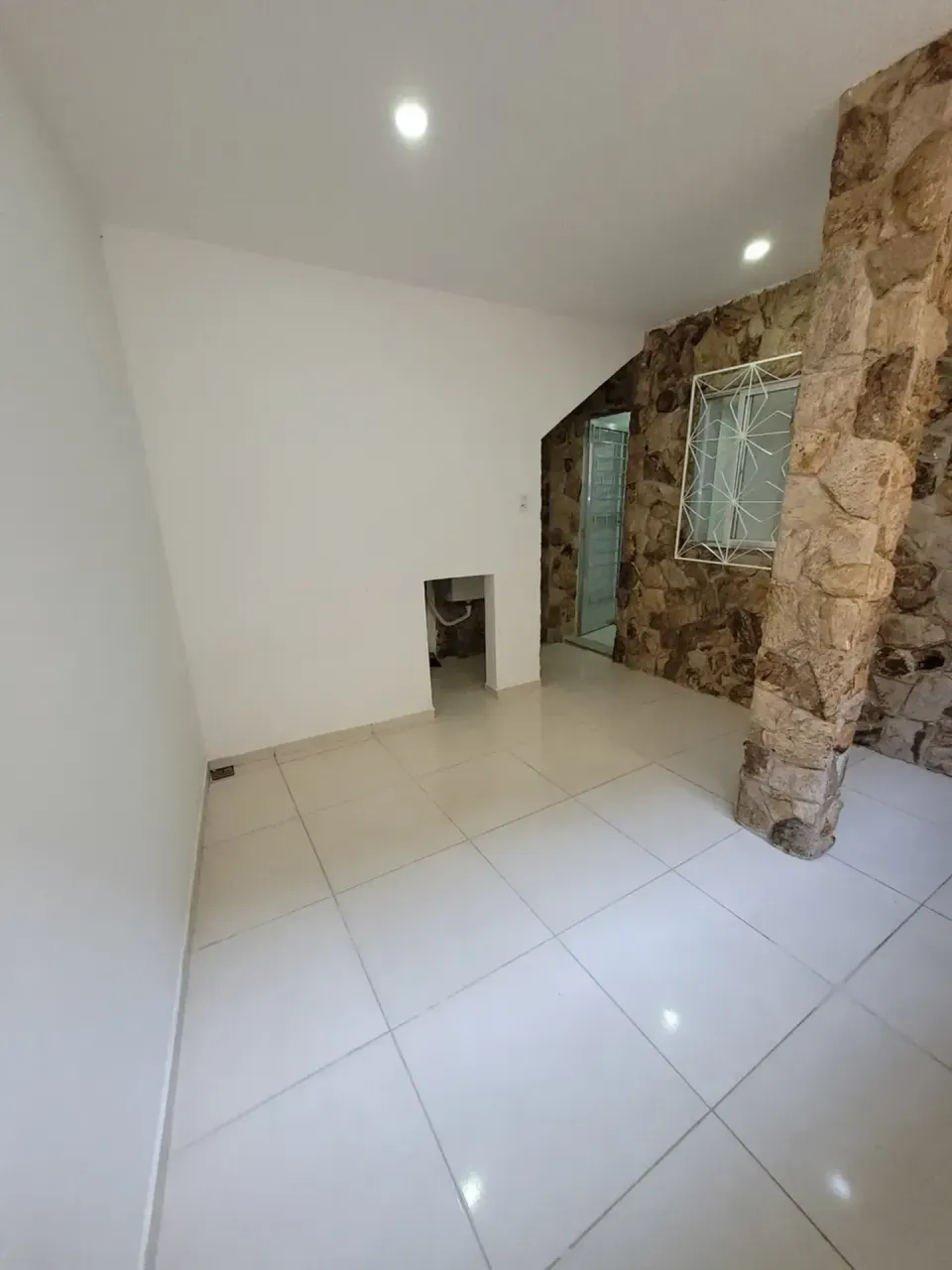 Casa de vila reformada com 2 quartos e cozinha fechada — photo 18