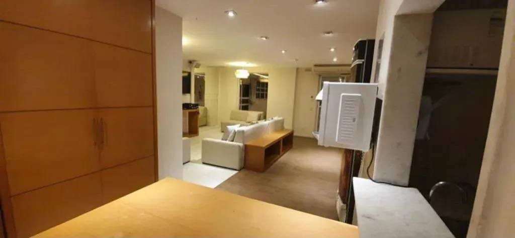 Glass-enclosed balcony in a 2-bedroom apartment, 62 m² — photo 19