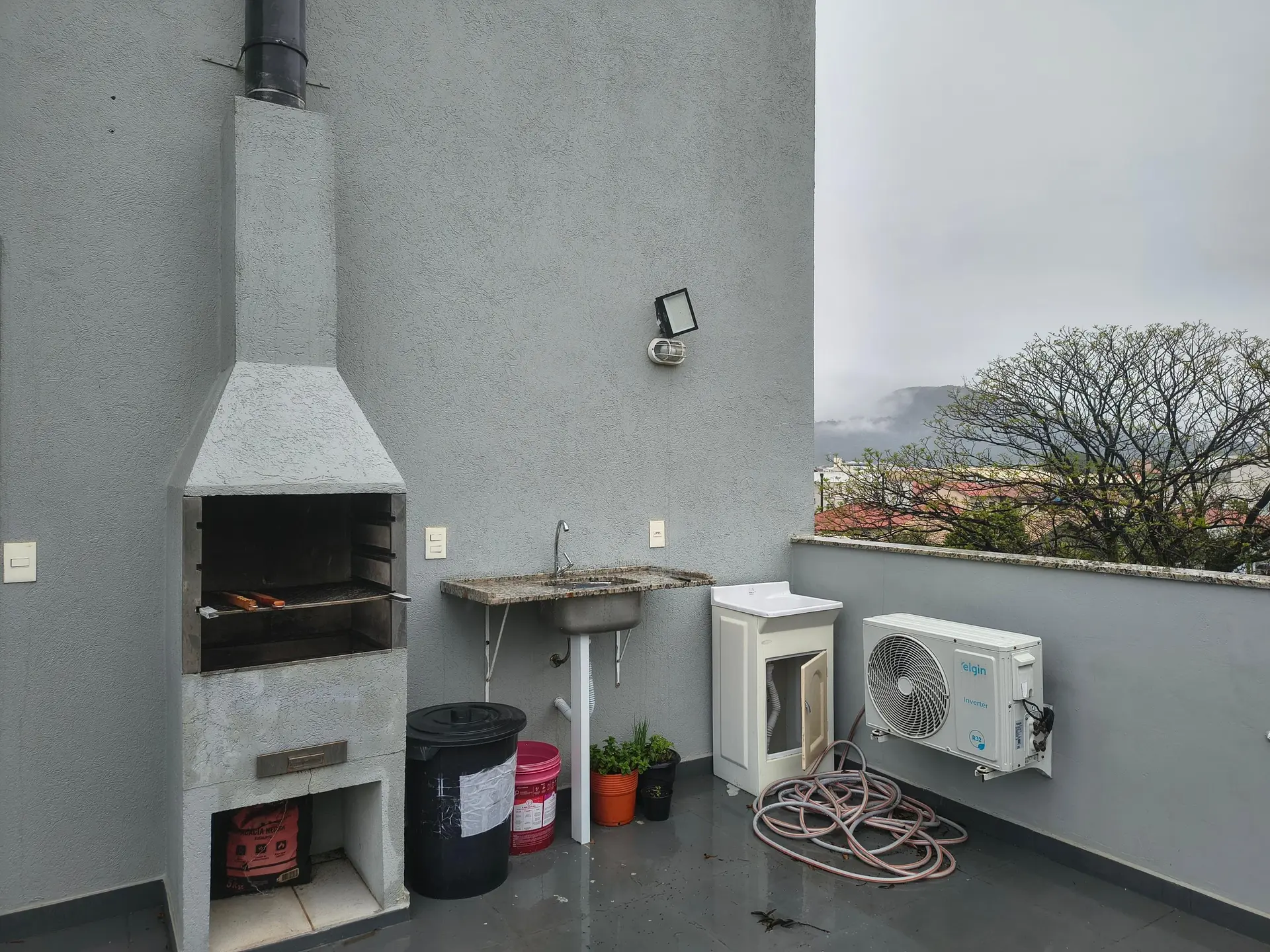 Apartment, 86 m², with wood or laminate floors — photo 15