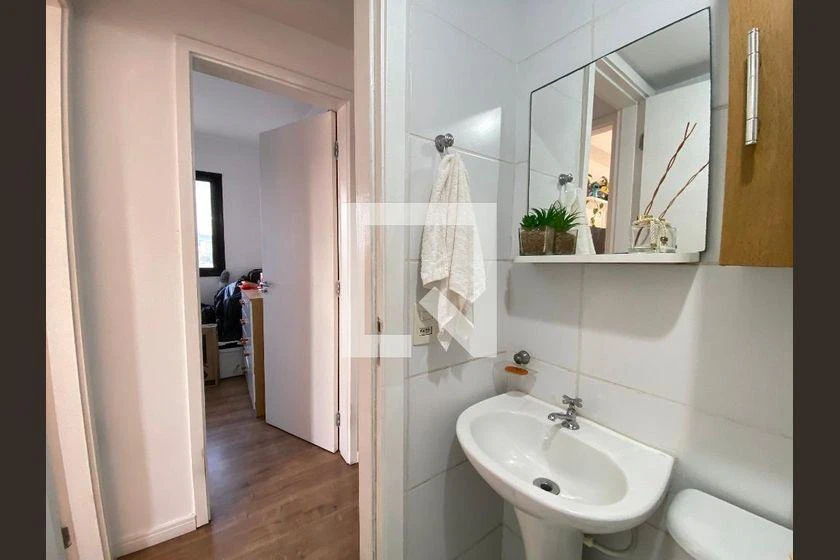 Apartment, 50 m², with wood or laminate floors — photo 32