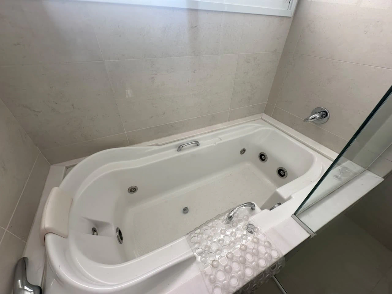 Ванна и 4 спальни: квартира 324 м² — photo 20