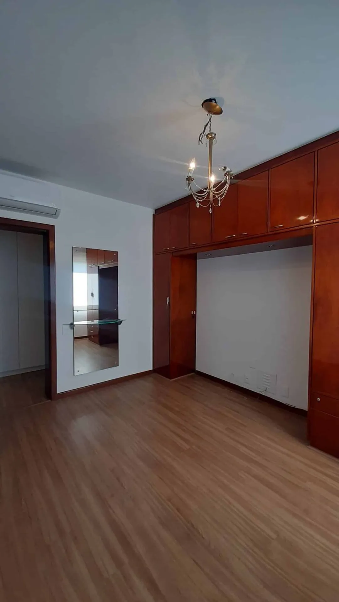 283 m² apartment with 4 bedrooms and 2 en-suites — photo 52