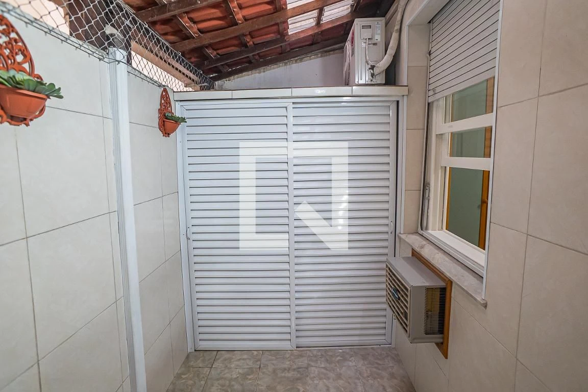 Furnished apartment with private garden and 2 bedrooms — photo 55