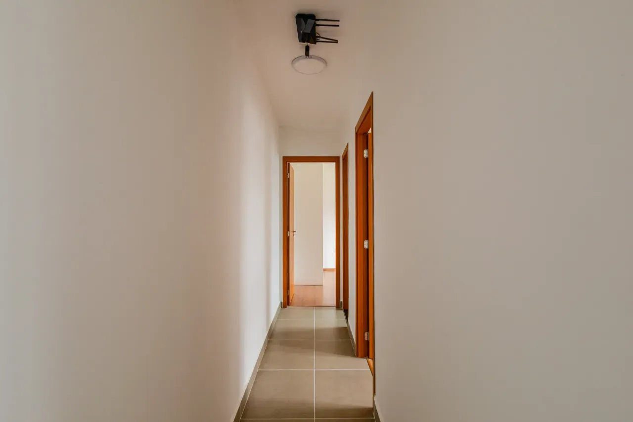 48 m² rental apartment with 2 bedrooms and city view — photo 8