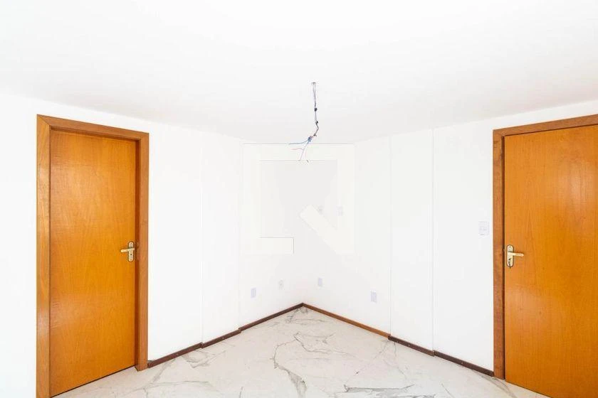 80 m² apartment with 2 bedrooms and a balcony — photo 34