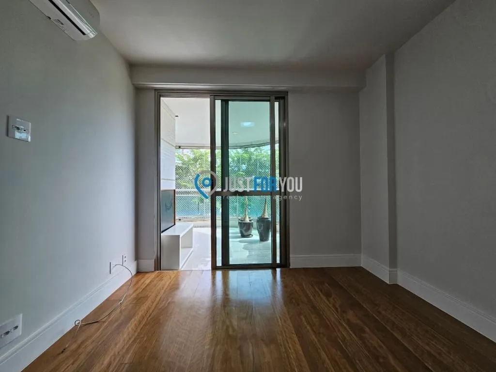 Apartamento mobiliado de 4 quartos em condomínio com piscina — photo 14