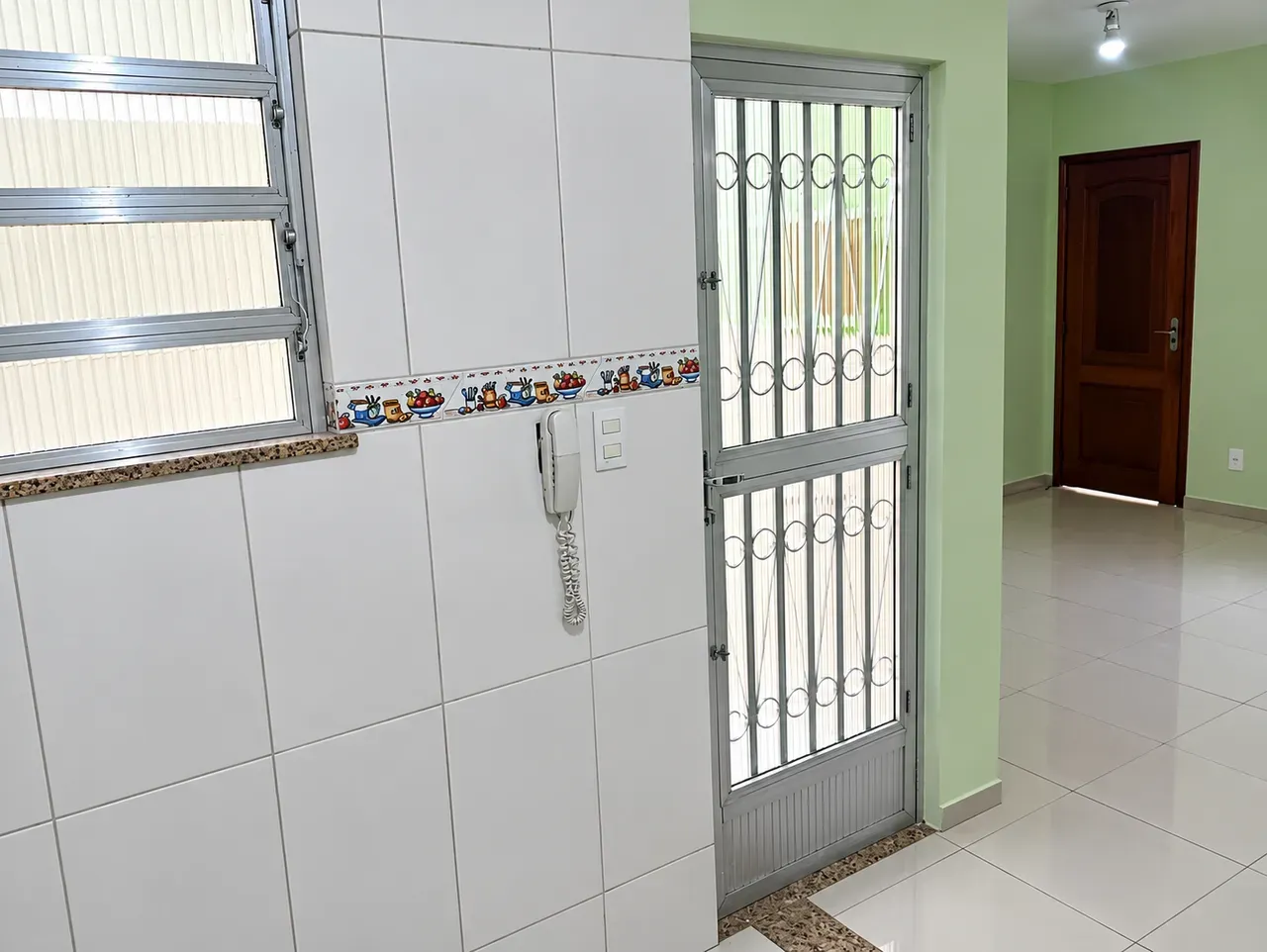2-bedroom apartment, 1 with its own bathroom, 75 m² — photo 18