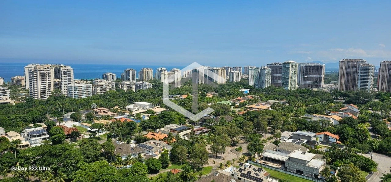 Apartamento com 3 suítes e 2 vagas em 193 m² — photo 2