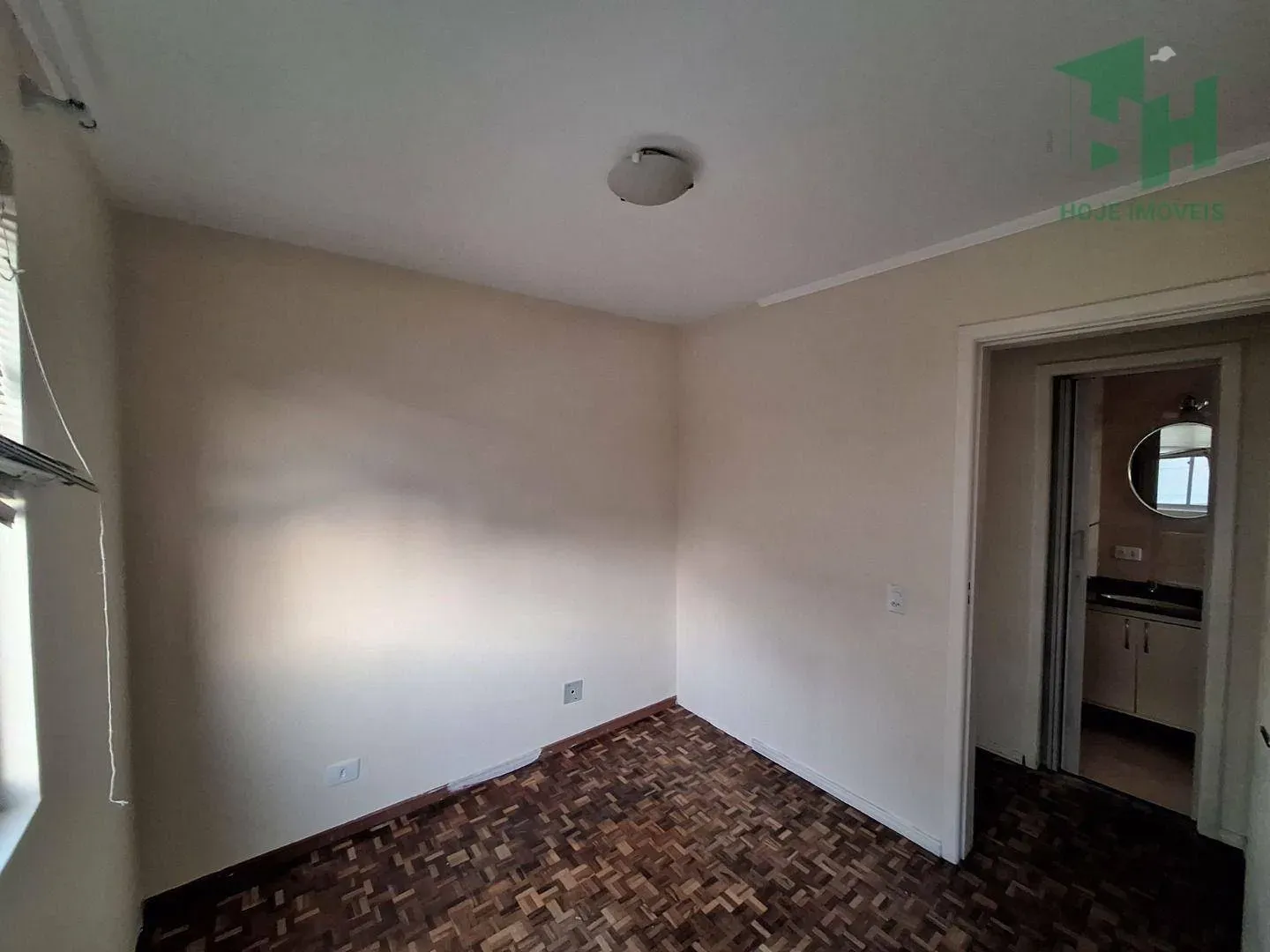 Apartment, 56 m², with wood or laminate floors — photo 16