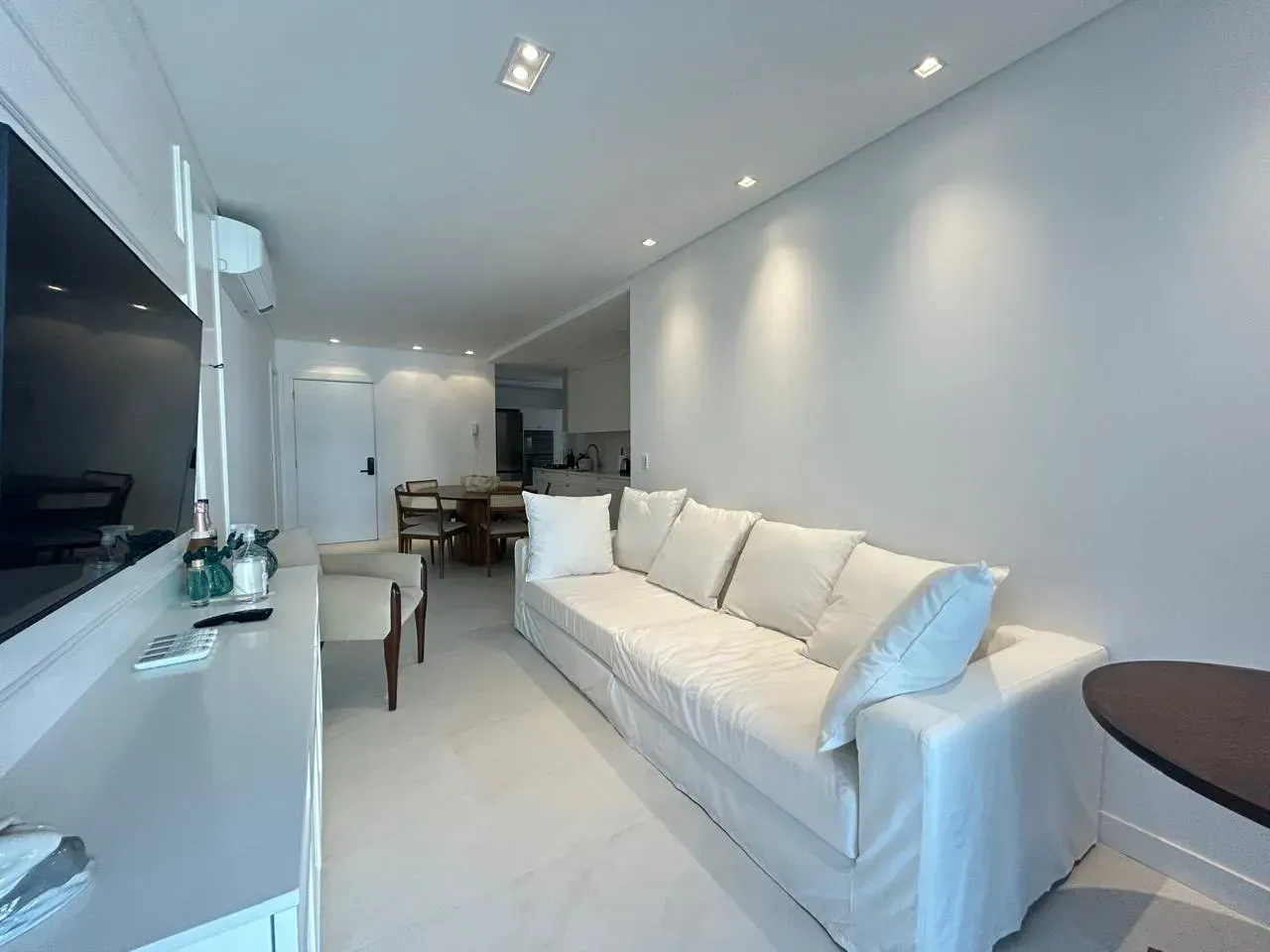 Apartamento amueblado de 3 suites y 115 m² — photo 5
