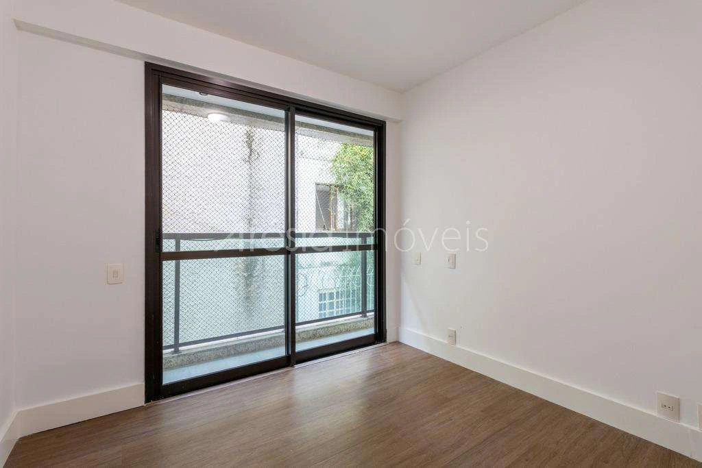 160 m² apartment with 3 en-suite bedrooms and 2 spots — photo 16