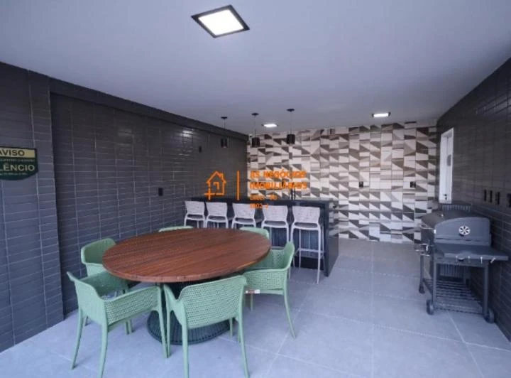 Apartamento mobiliado de 42 m² com 2 quartos e 1 banheiro — photo 3