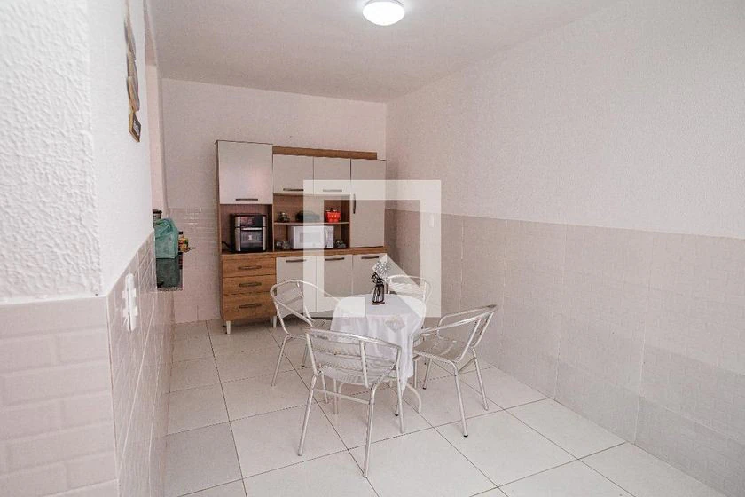 Furnished house with a pool and 3 bedrooms — photo 23