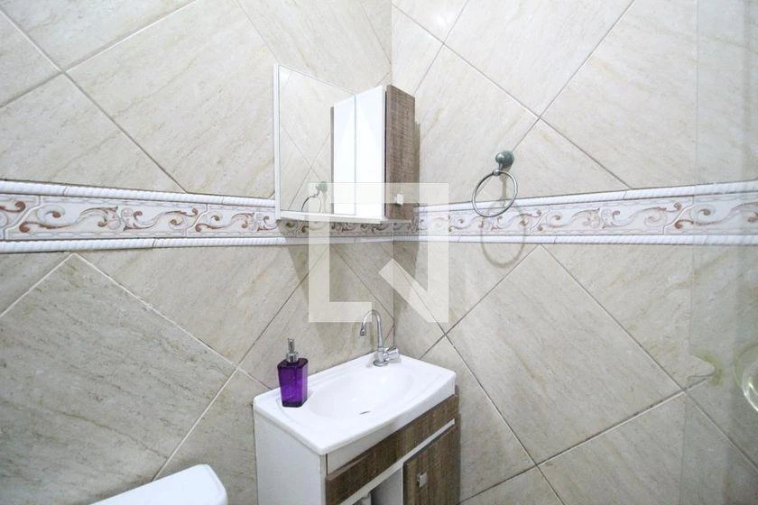 Furnished house, 200 m², with a glass-enclosed balcony — photo 22