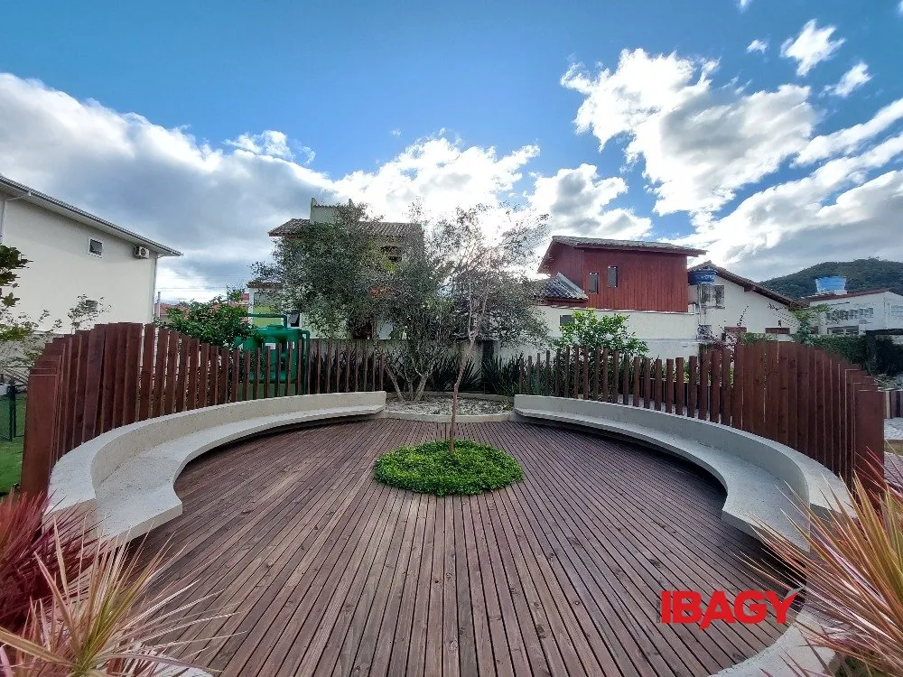 Furnished 110 m² apartment with 3 bedrooms and suite — photo 3