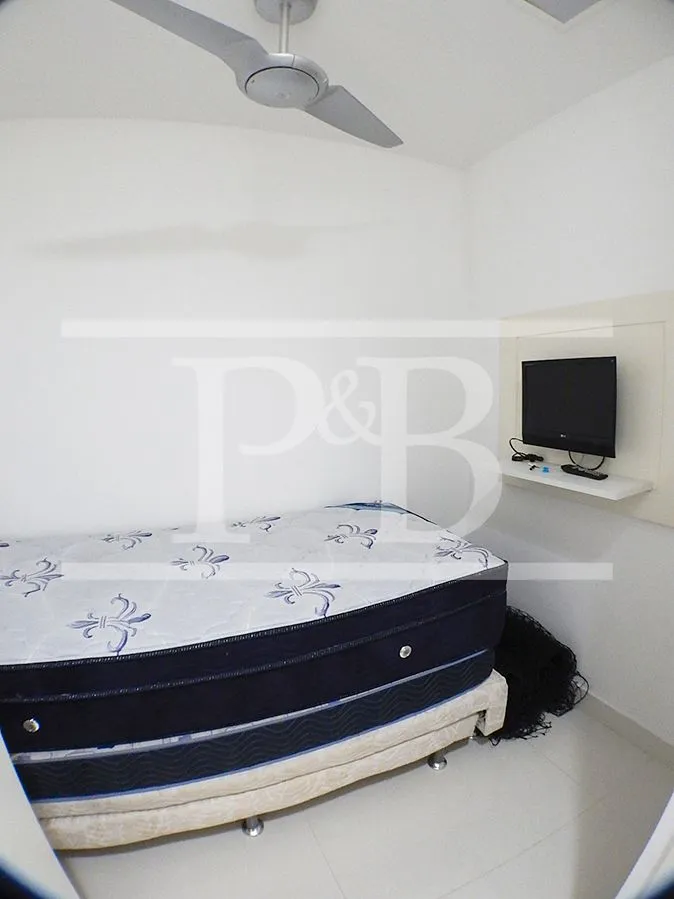 4-bedroom apartment with glassed-in balcony — photo 38