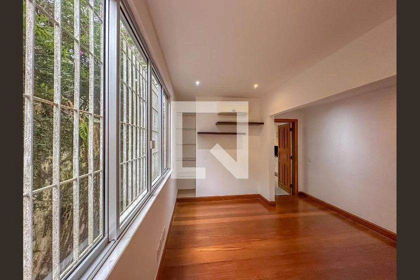 Apartment, 275 m², with a walk-in closet — photo 31