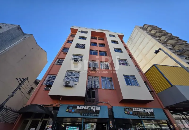 Apartamento com cozinha separada, 3 quartos e 1 banheiro — photo 6