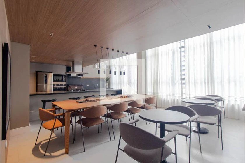 Furnished 1-bedroom apartment with an electric mini-kitchen — photo 27