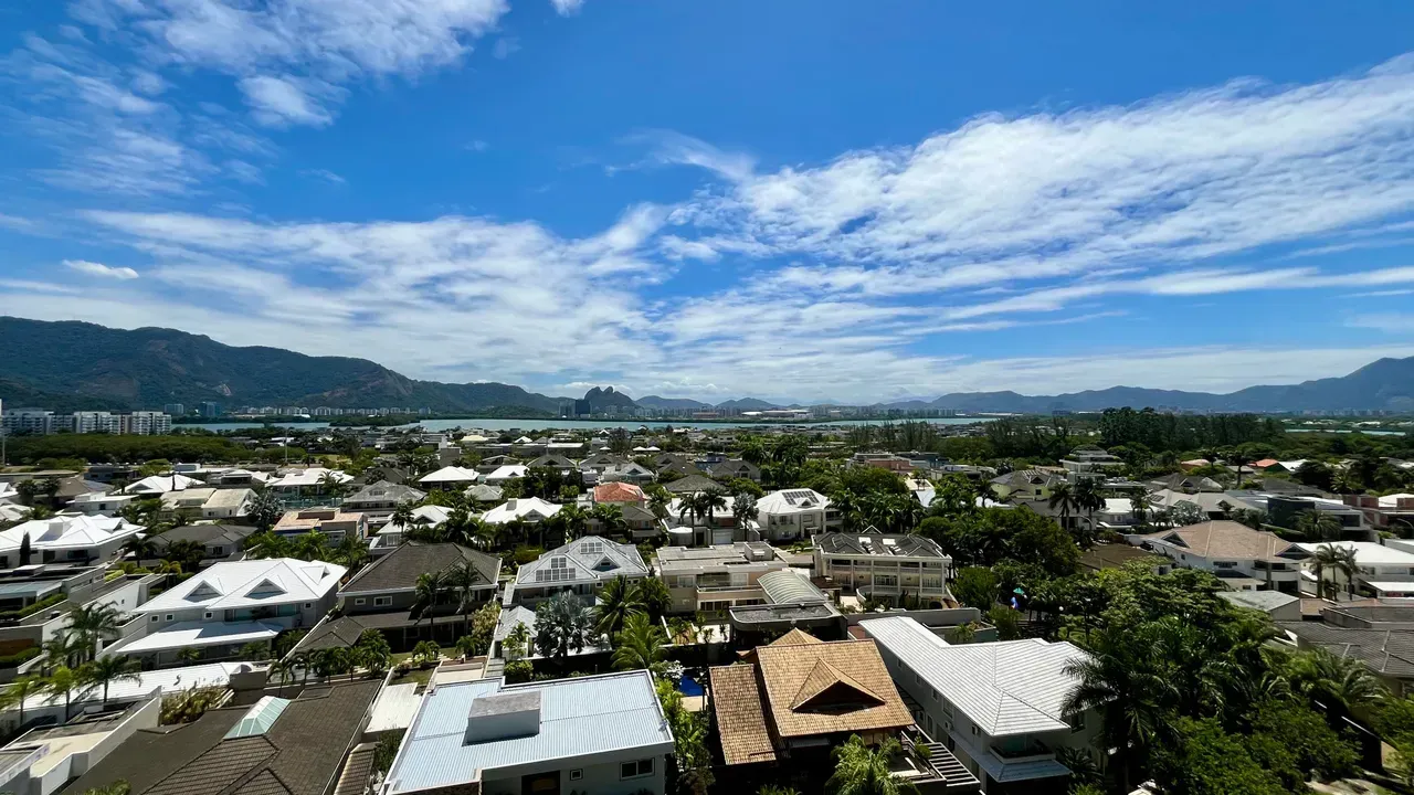 Rental apartment with 4 bedrooms and enclosed balcony — photo 15