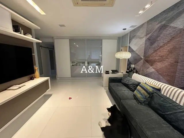 Rental apartment with 4 bedrooms and 5 bathrooms — photo 8