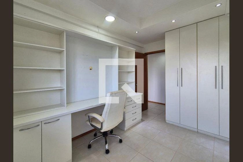 Apartment, 133 m², with a glass-enclosed balcony — photo 47