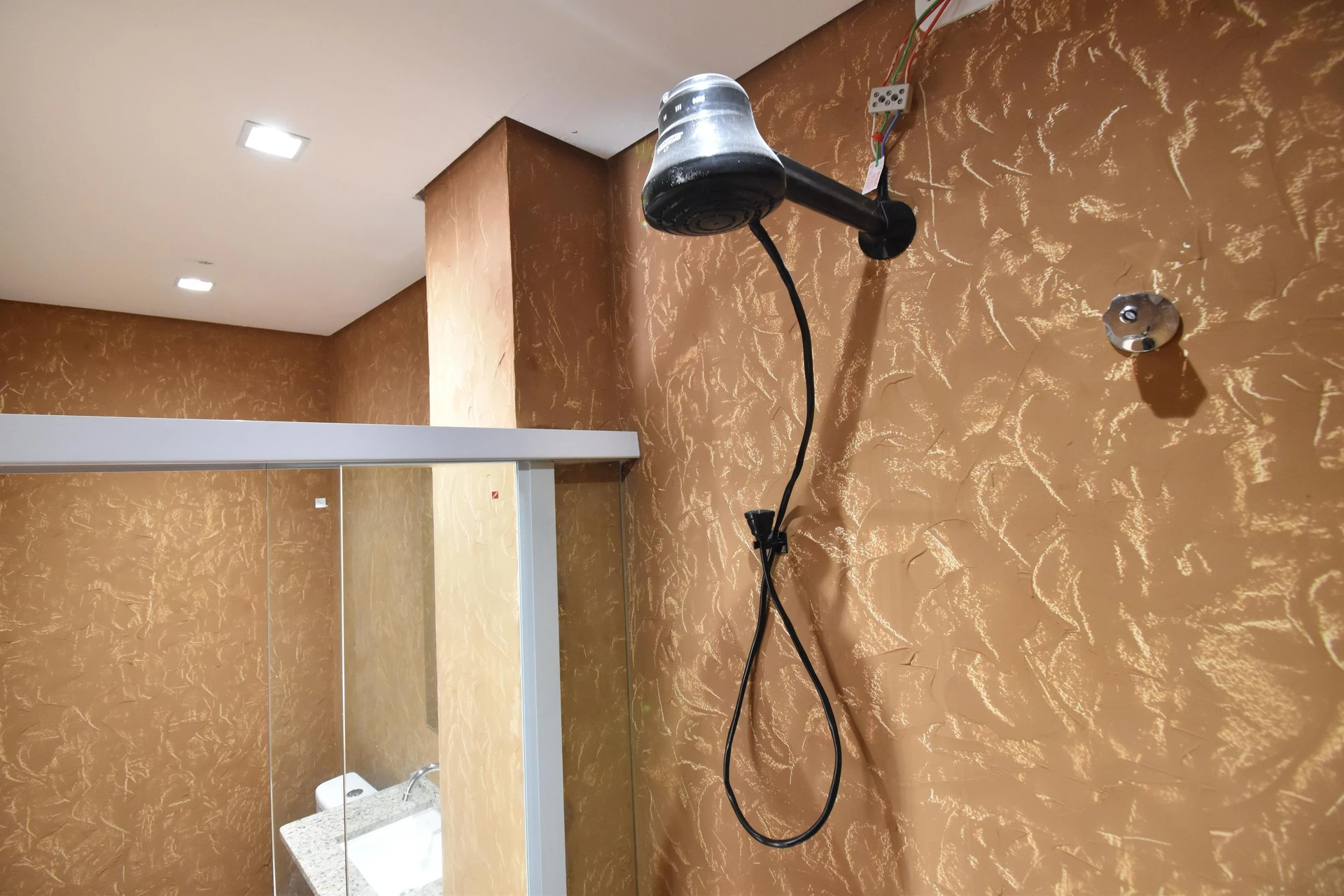 Studio, 38 m², with wood or laminate floors — photo 12