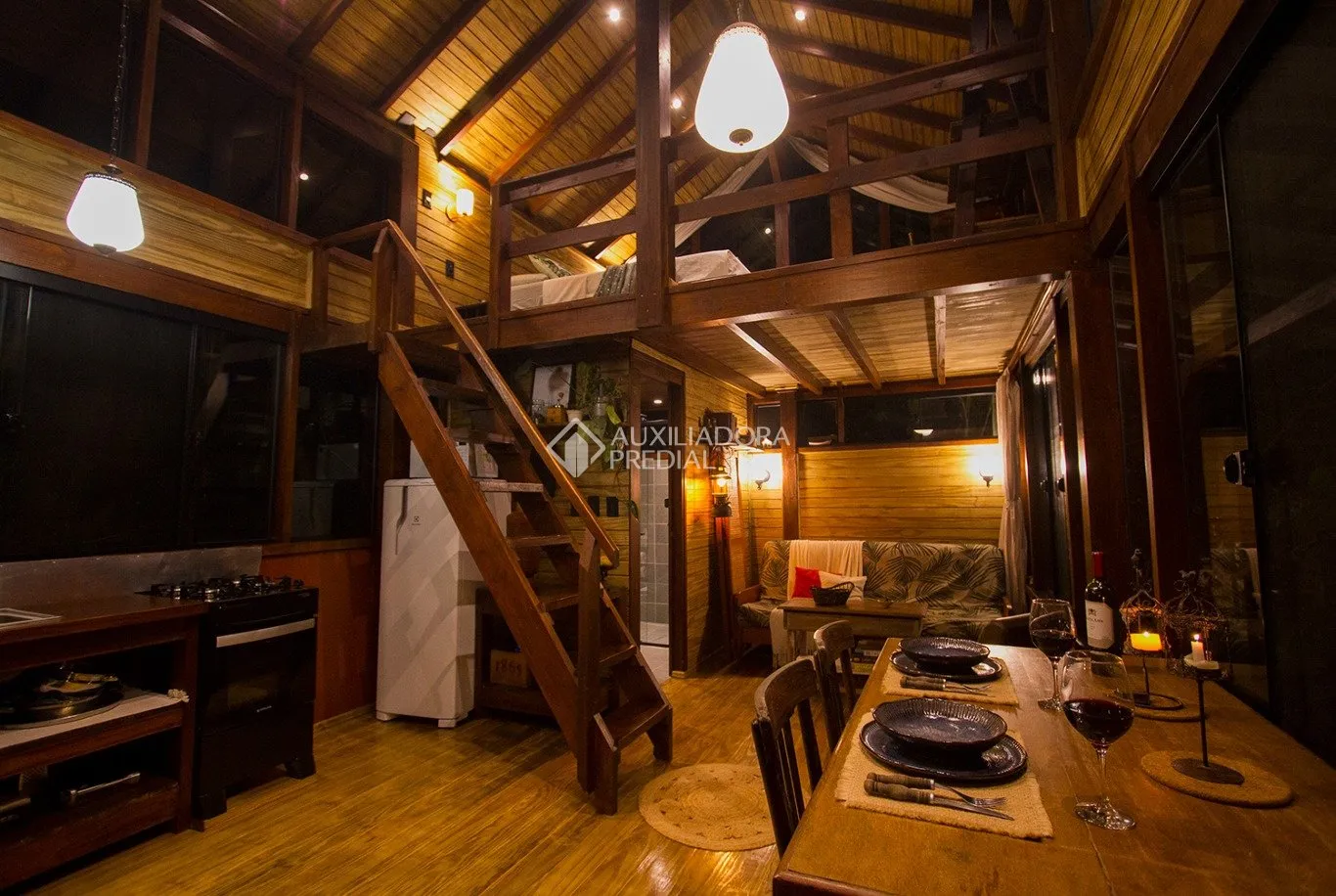 Furnished house with a balcony, 6 bedrooms and 3 baths — photo 10