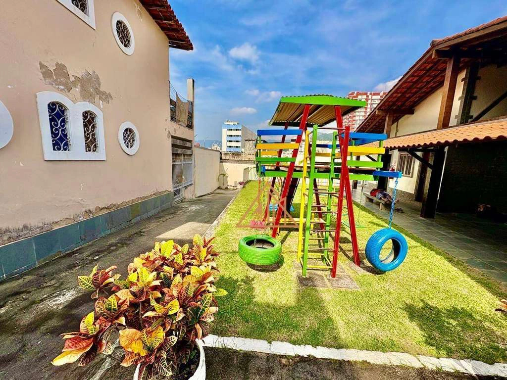 Casa mobiliada com 5 quartos e 228 m² com 3 vagas — photo 17