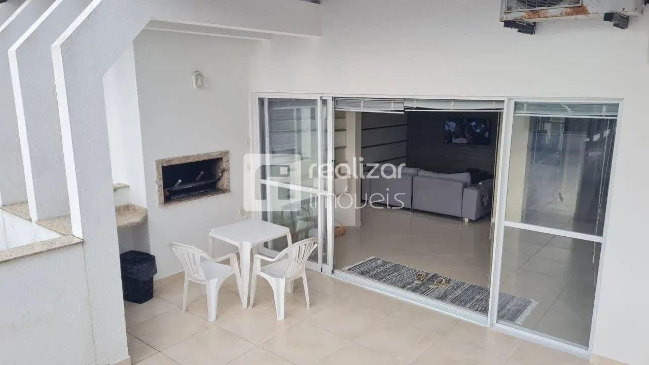 2-bedroom penthouse with 307 m² and 4 bathrooms — photo 11